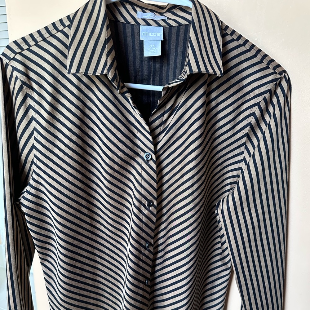 #6 Chicos Long Sleeve Women’s Shirt